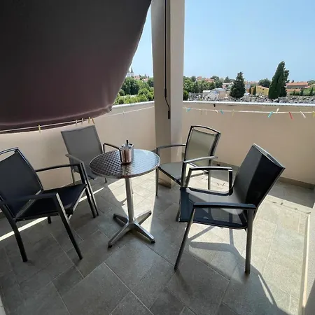 Apartment Elisia Medulin