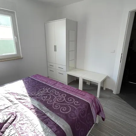 Apartament Elisia *